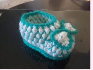 Puff Stitch Baby Booties Crochet Pattern | Boy/Girl 4 Sizes 0-12 Months