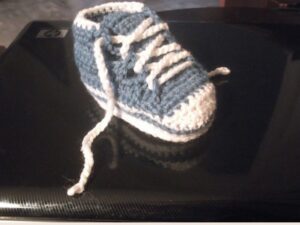 Tennis Baby Booties Crochet Pattern | Two-Color Sport Yarn | Sizes 0-6 Months