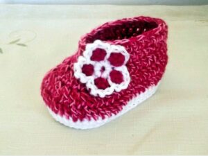 Crochet Flower Booties Pattern | Baby Shoes 0-12 Months | 4 Sizes