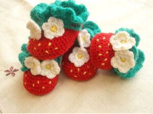 Strawberry Baby Booties Crochet Pattern | 4 Sizes 0-12 Months | Fruit Set