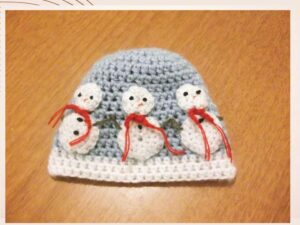 Snowman Hat Crochet Pattern | 7 Sizes Newborn to Adult | Blue & White Stripes